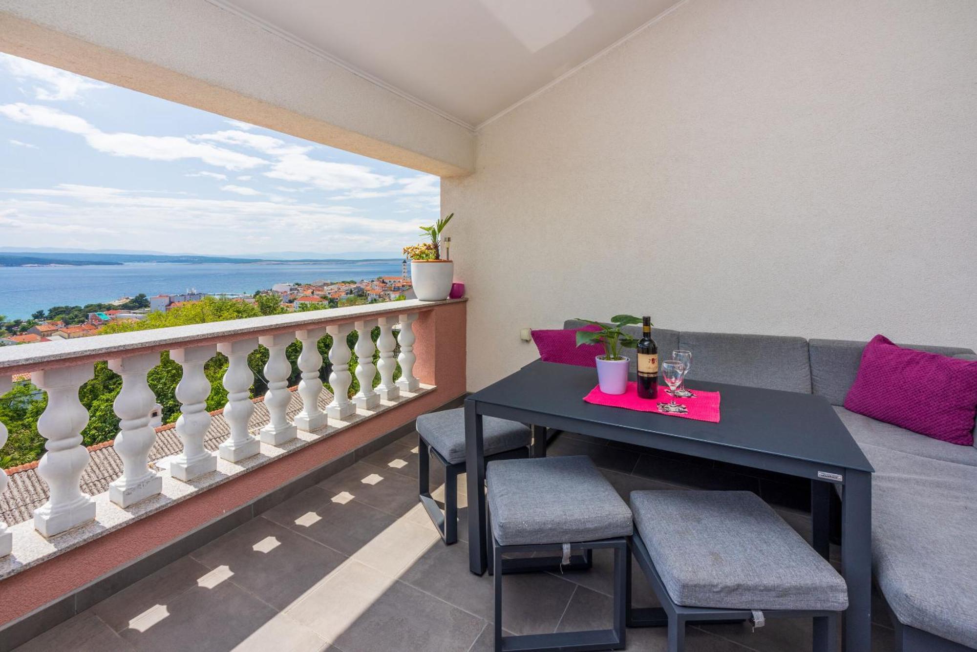 Apartments Lucija Crikvenica Exteriör bild