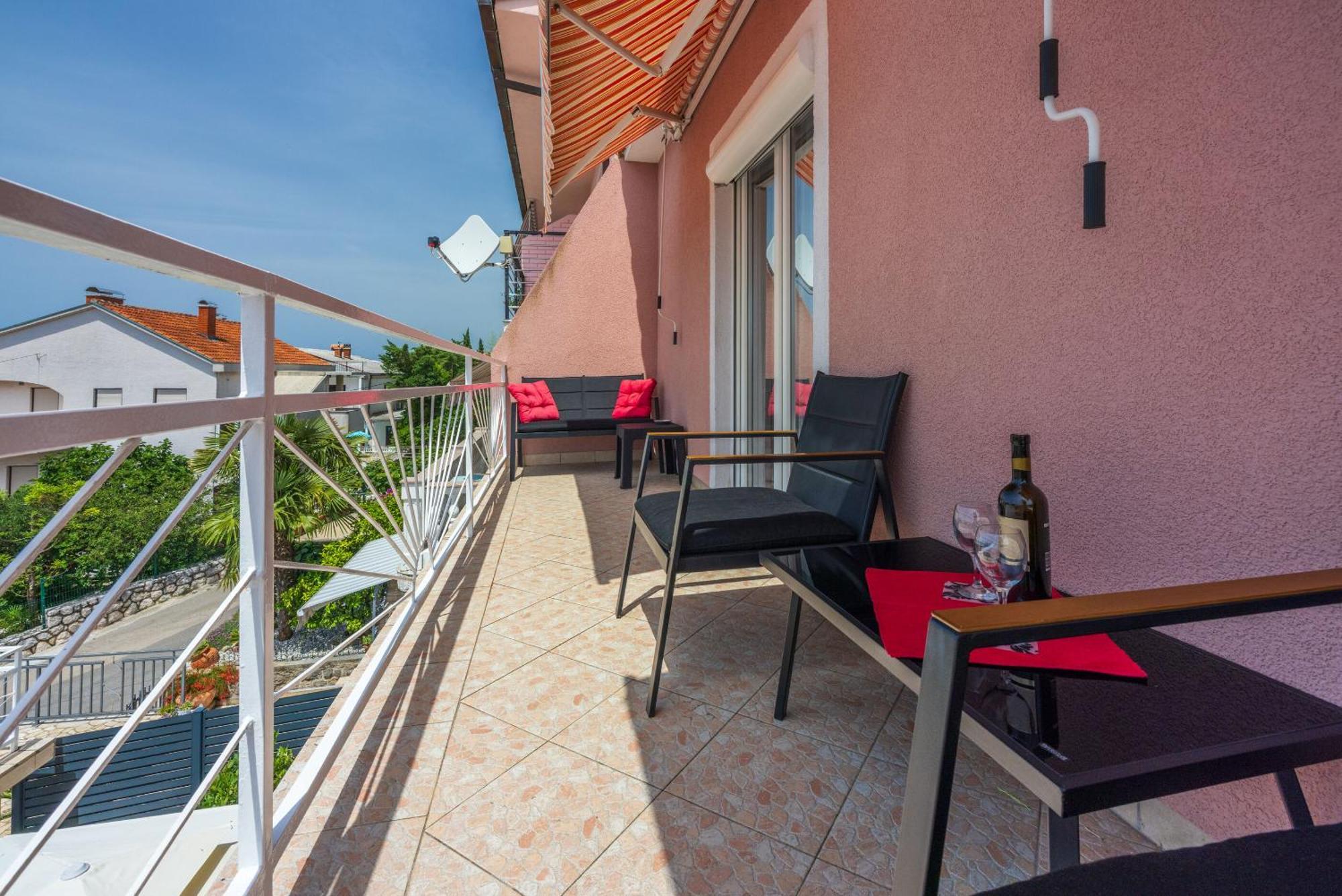 Apartments Lucija Crikvenica Exteriör bild