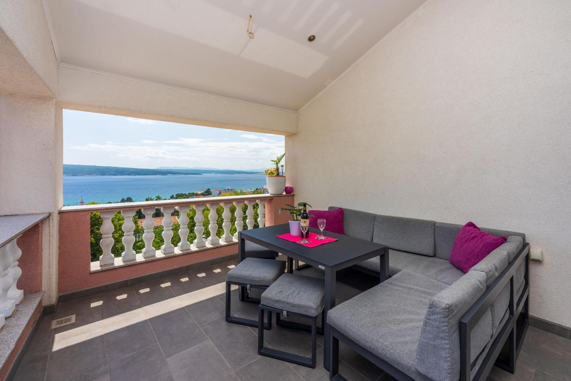 Apartments Lucija Crikvenica Exteriör bild