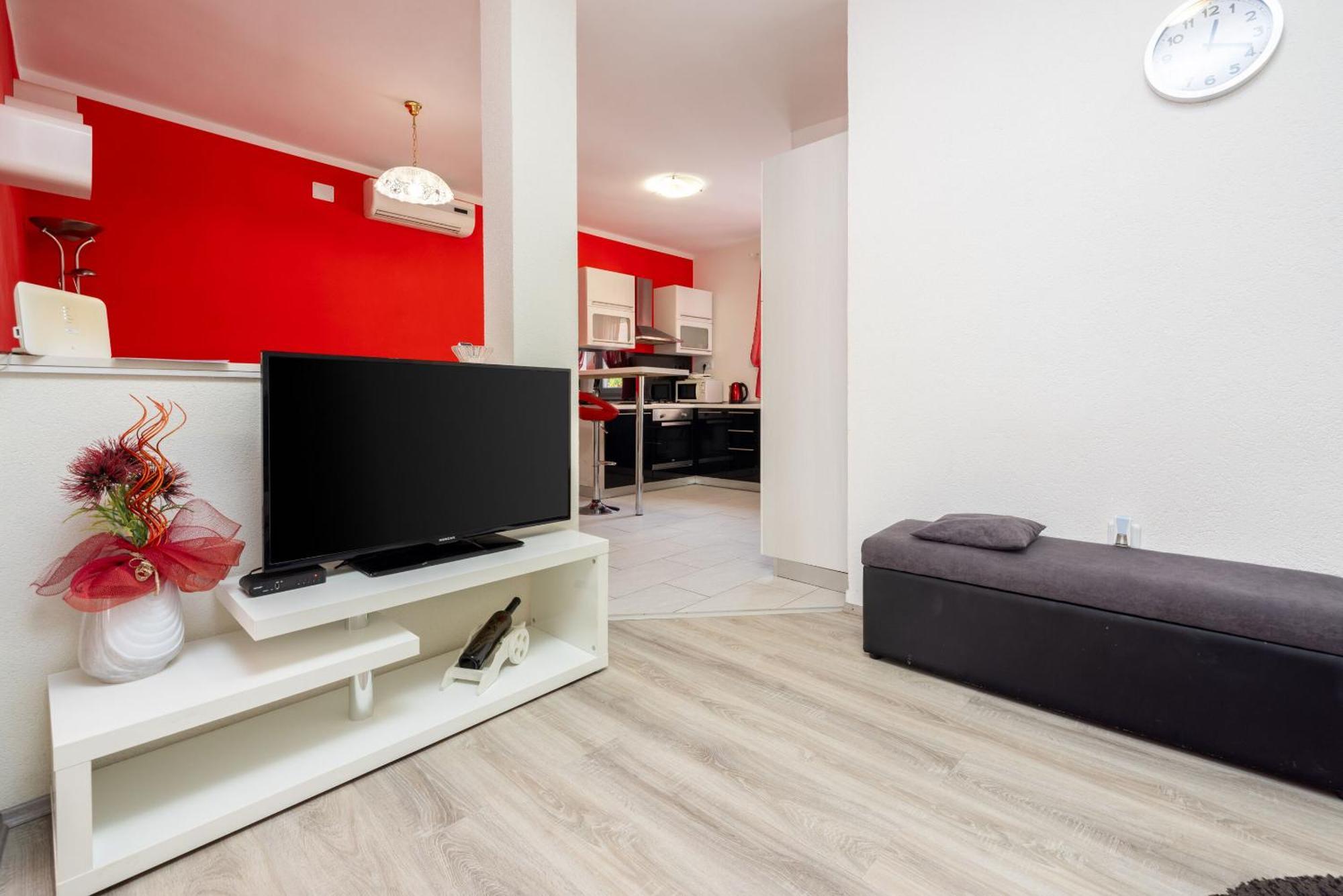 Apartments Lucija Crikvenica Exteriör bild