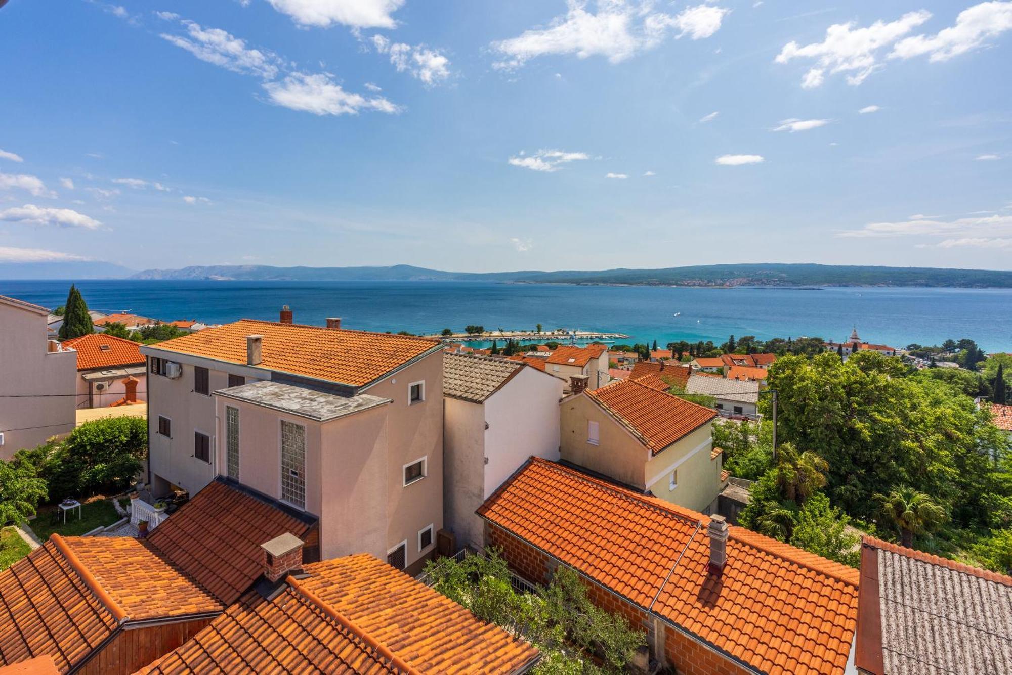 Apartments Lucija Crikvenica Exteriör bild